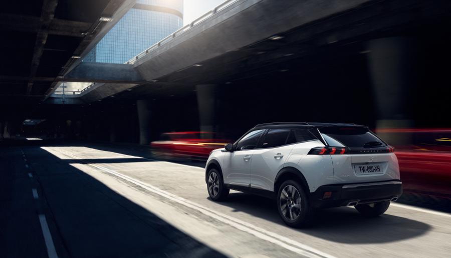  Peugeot 2008 GT Line 2019 года  (WW) (фото 9 из 40)